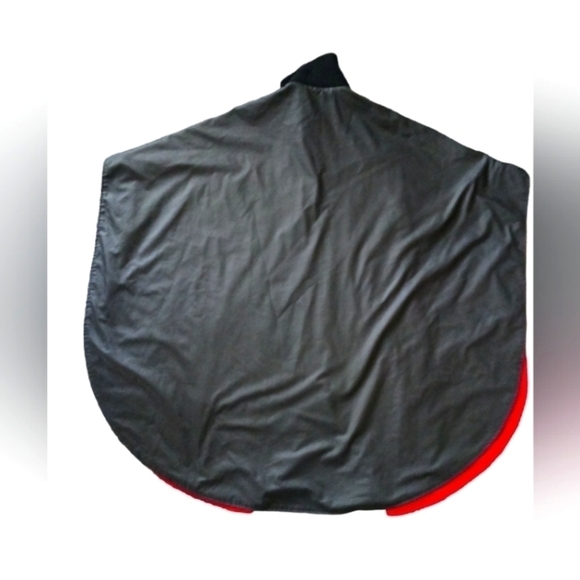 Black and Red Zippered Raincoat - Picture 2 of 5